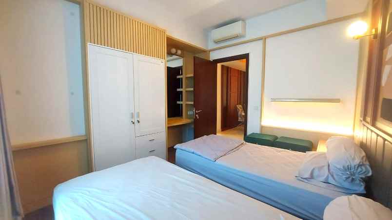 apartemen apt the kensington royal