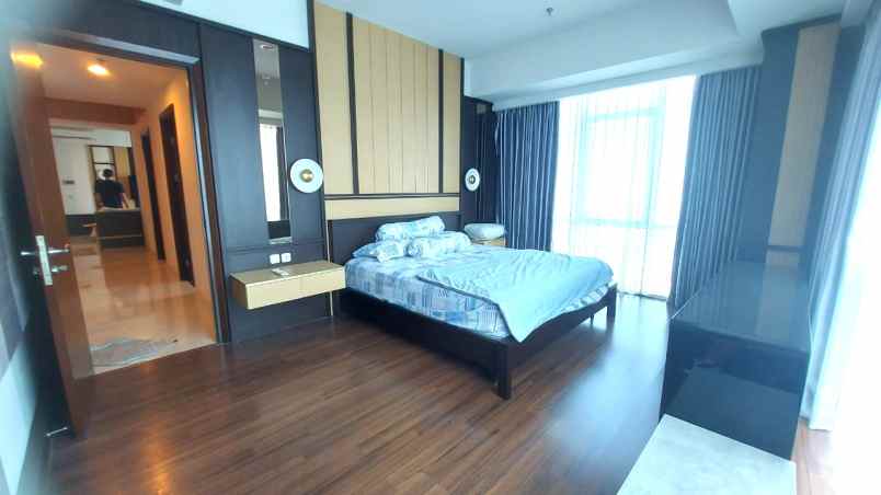 apartemen apt the kensington royal