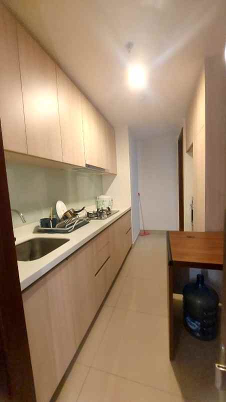 apartemen apt the kensington royal