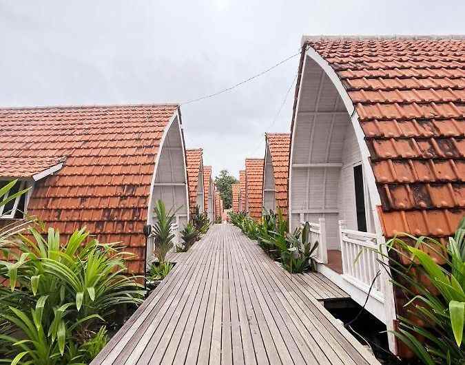 bungalow kayu cantik unik dan khas di canggu bali