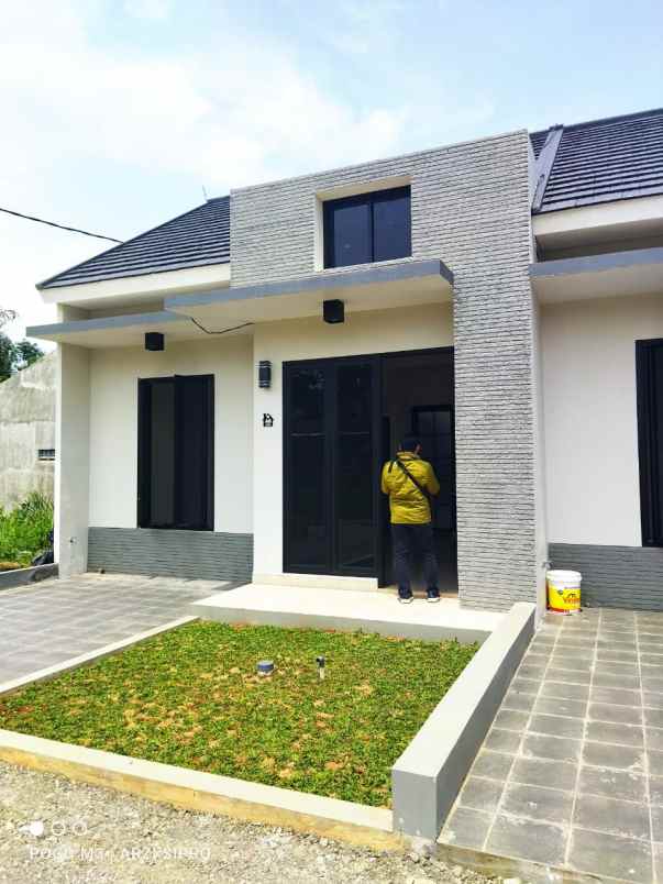 cluster rumah modern di selatan bsd 500 juta