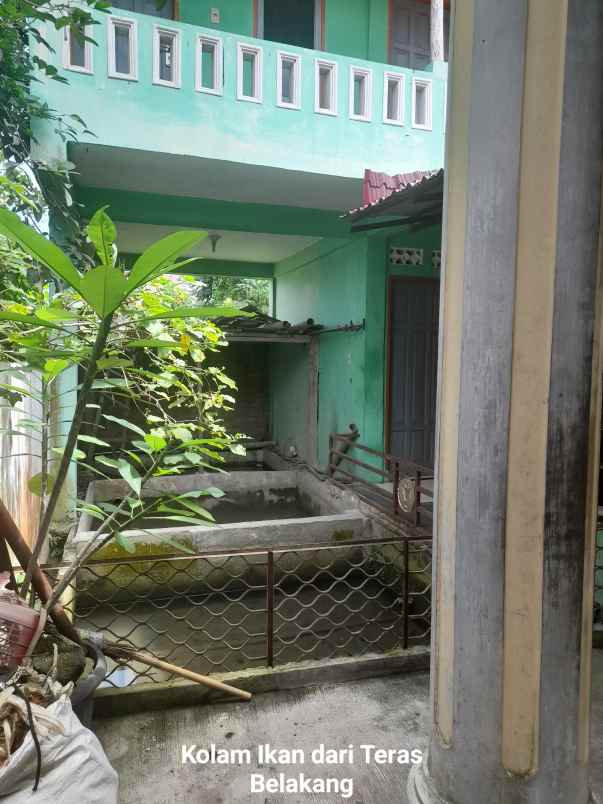 dijual 2 buah rumah utama dan rumah kost