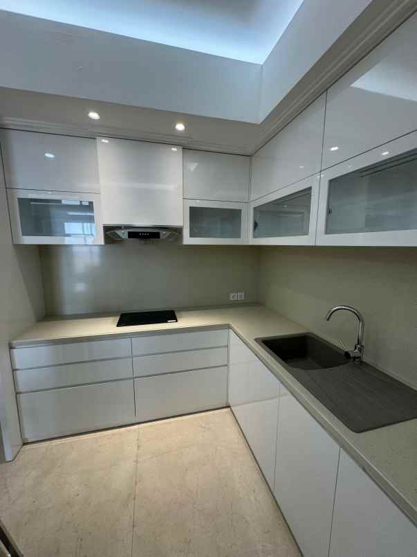 dijual apartemen apartemen the peak