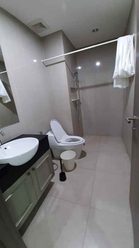 dijual apartemen apartement st moritz tower