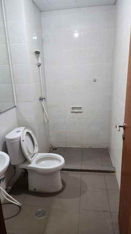 dijual apartemen green bay pluit