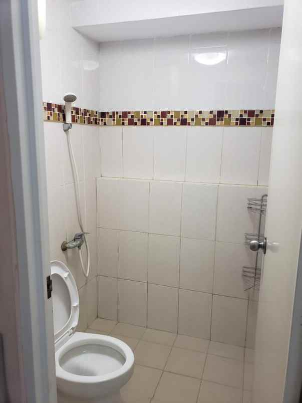 dijual apartemen jalan pakuwon city