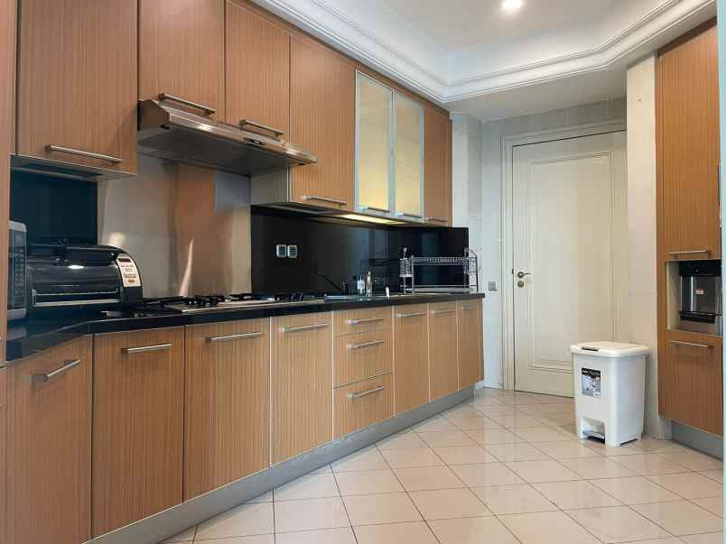 dijual apartemen jalan setia budi tengah