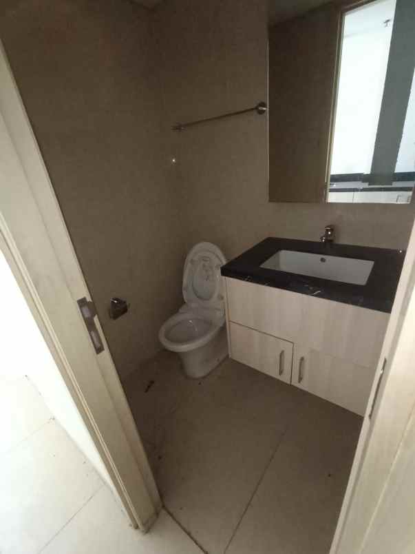 dijual apartemen louis kienne a yani semarang