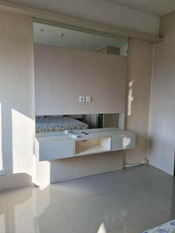 dijual apartemen pakuwon indah