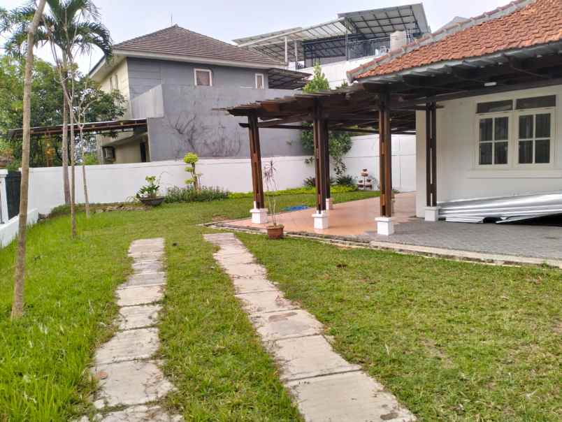 dijual apartemen sentul city