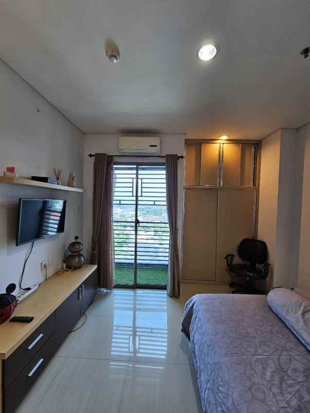 dijual apartemen slipi