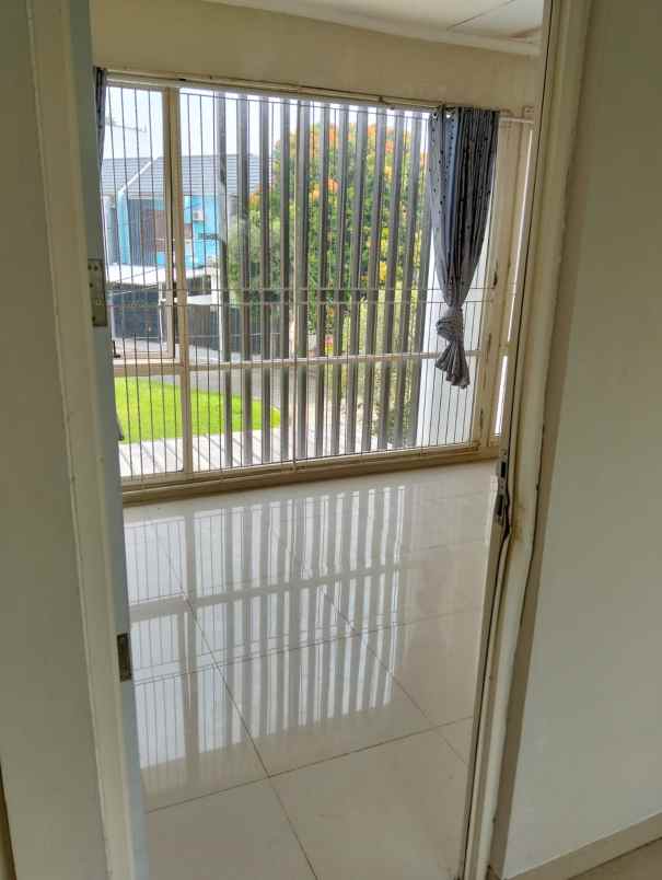 dijual apartemen transyogi cibubur jatikarya