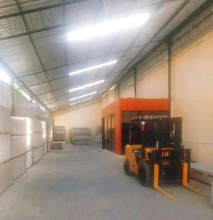 dijual atau disewakan gudang di jl majapahit semarang