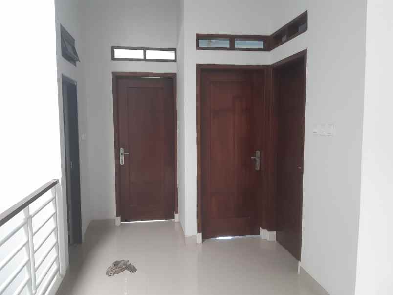 dijual cepat butuh dana rumah minimalis moderen