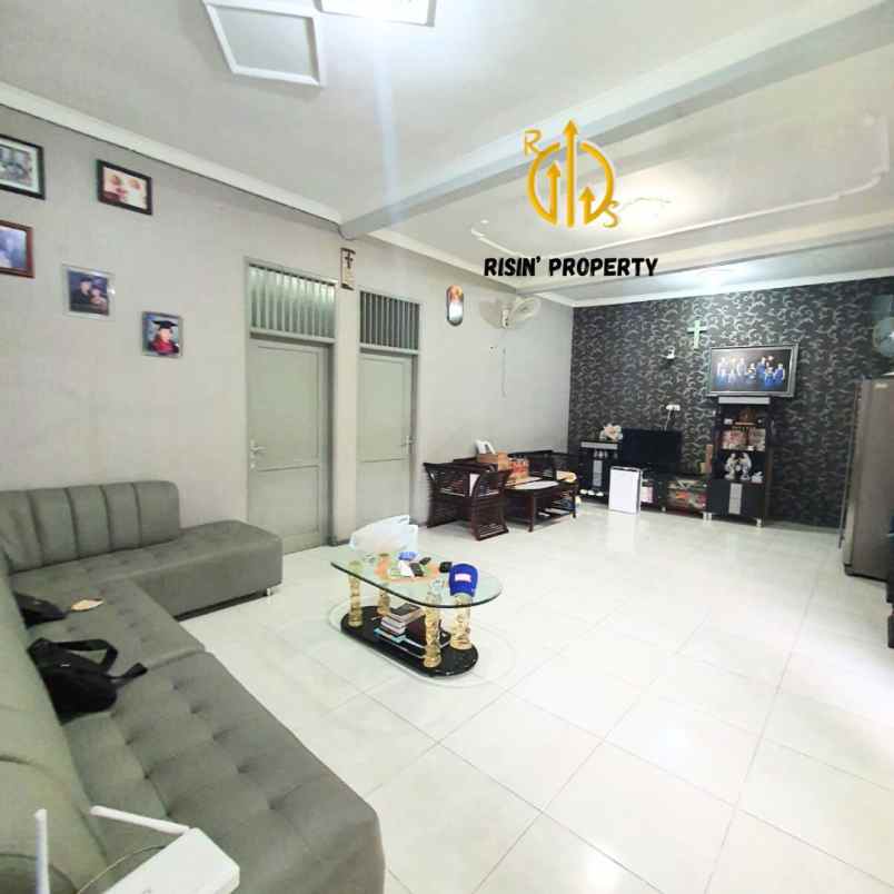 dijual cepat butuh uang banget rumah 3 in 1