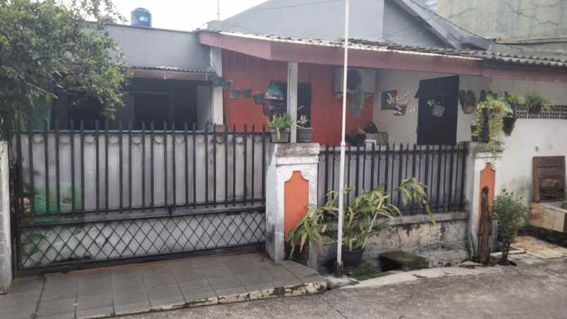 dijual cepat rumah bershm