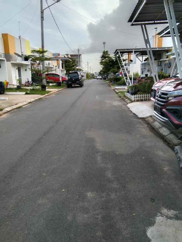 dijual cepat rumah di marbella 2 botania batam center