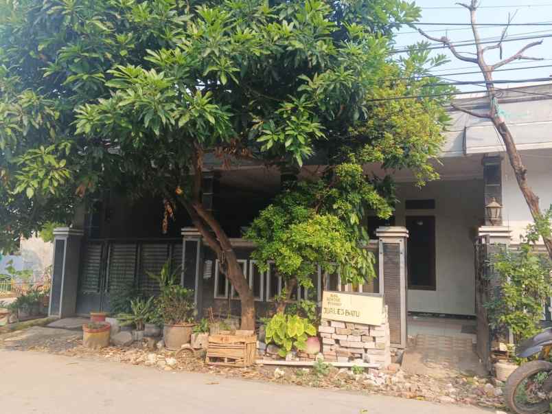 dijual cepat rumah di perumahan griya asri