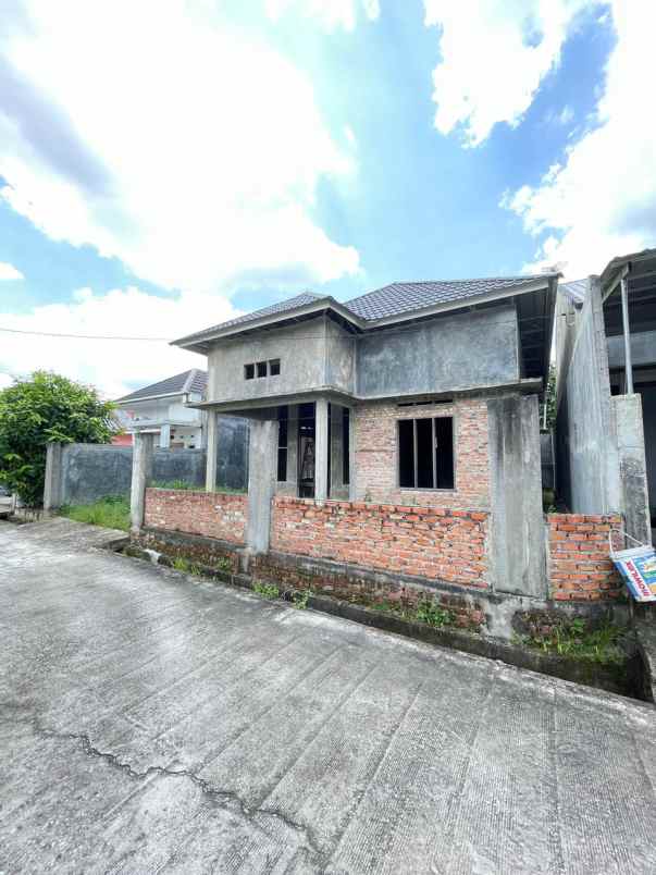 dijual cepat rumah mewah kondisi 75 panam pekanbaru