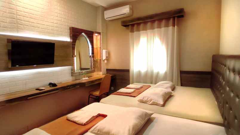 dijual hotel pleburan kec semarang