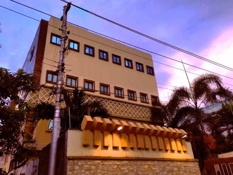 dijual hotel pleburan kec semarang