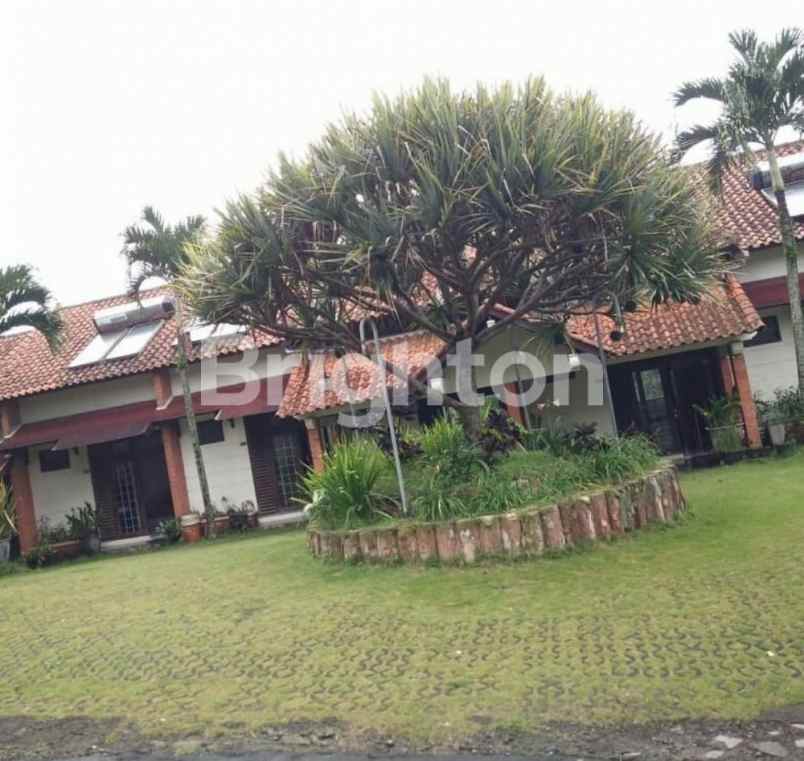 dijual hotel raya trawas