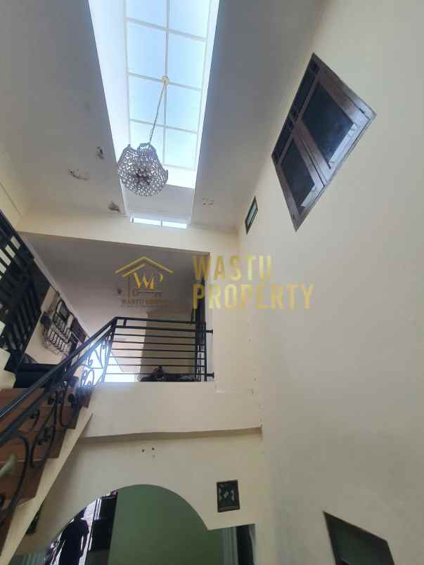 dijual kost jl kp kramat 49 rt 1 rw 4