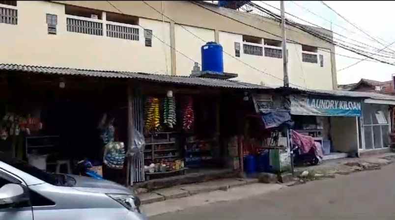 dijual kost jl raya pisangan