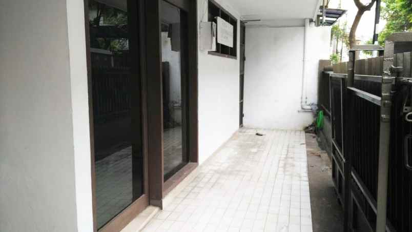 dijual kost tomang jakarta barat