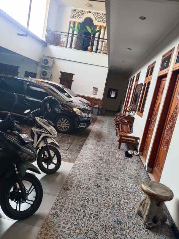 dijual reddoorz 2 lantai banyumanik semarang