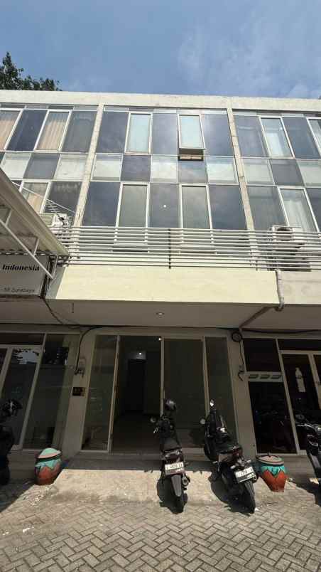 dijual ruko gudang kantor este merr