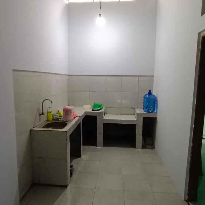 dijual rumah 2 km ke kampus uii