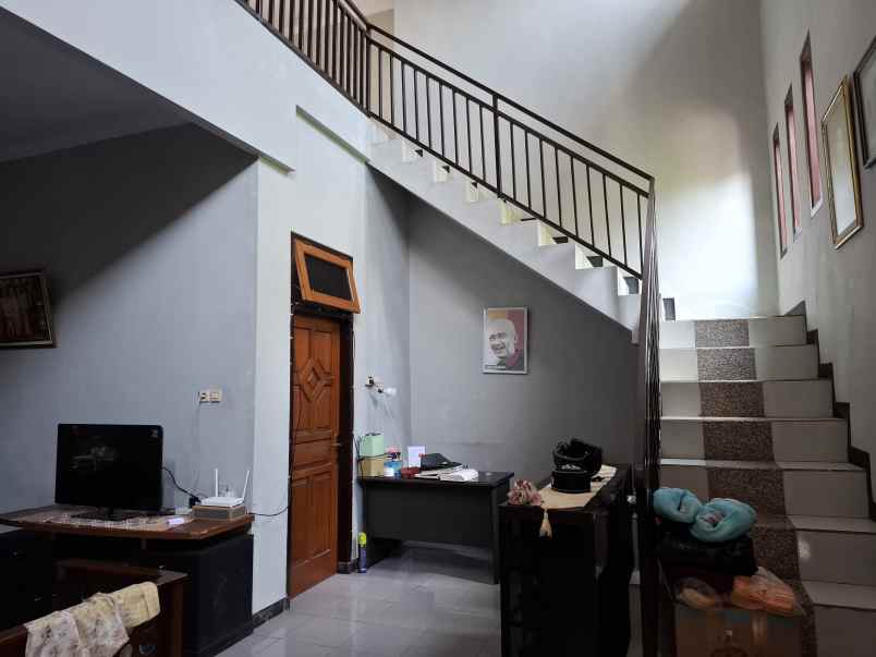 dijual rumah 2 lantai dekat kampus uin jember