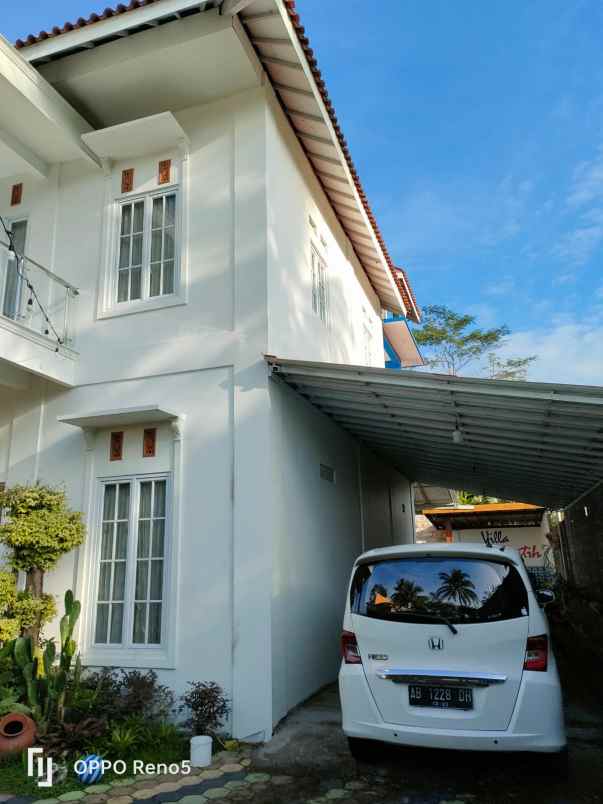 dijual rumah 2 lantai di pakem sleman yogyakarta