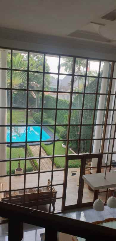 dijual rumah 2 lantai lokasi kemang jakarta selatan