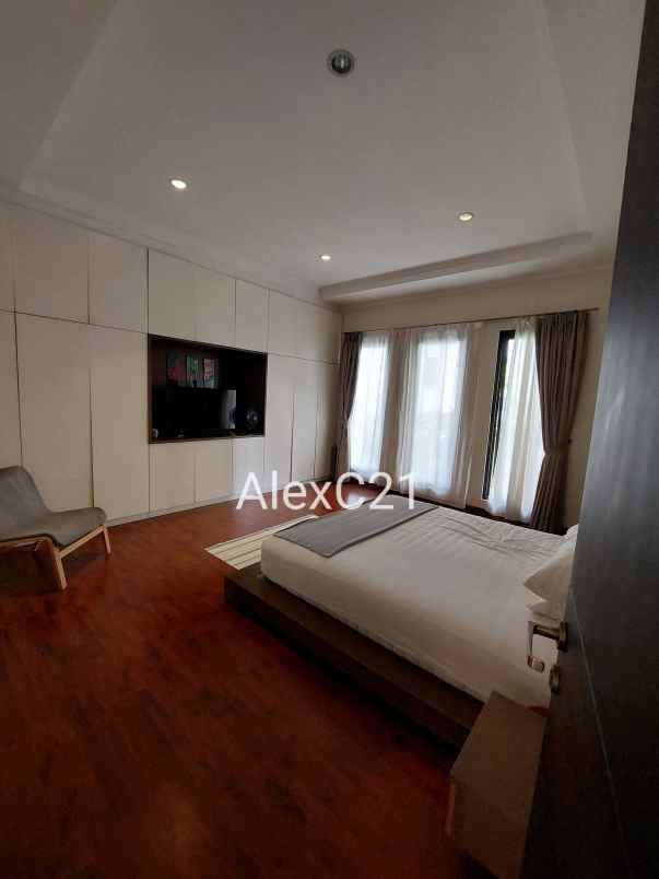 dijual rumah ampera ragunan pasar