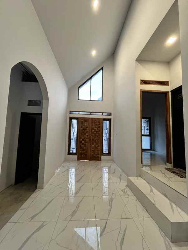 dijual rumah antapani kota bandung