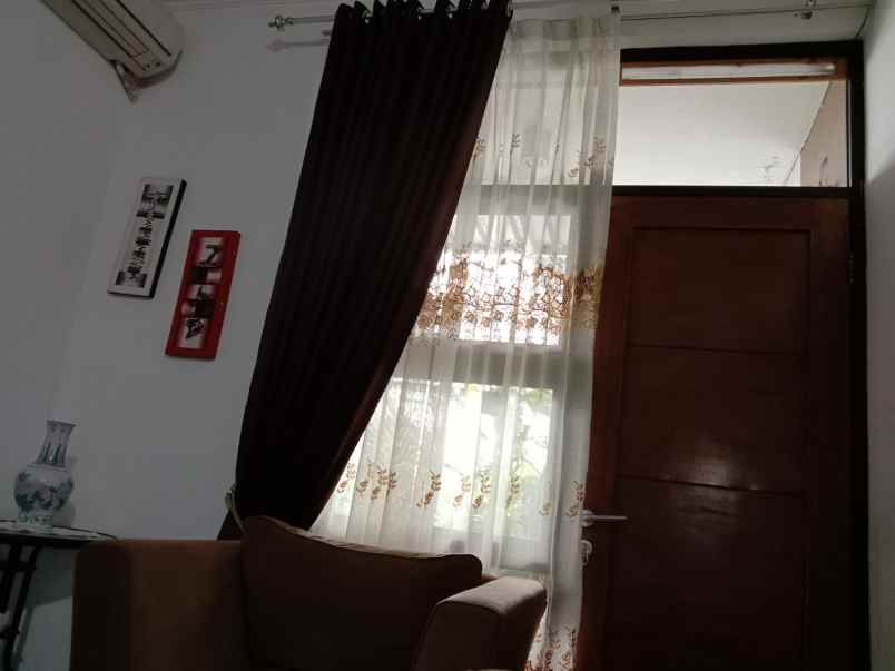 dijual rumah arcamanik