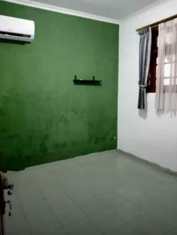 dijual rumah babatan indah