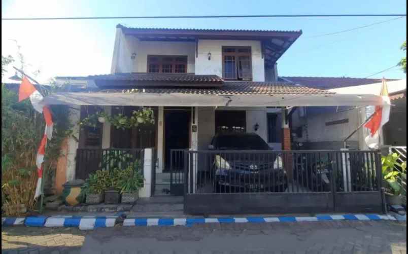 dijual rumah babatan indah