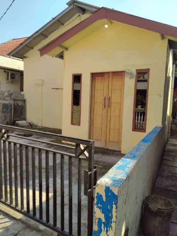 dijual rumah babatan pratama