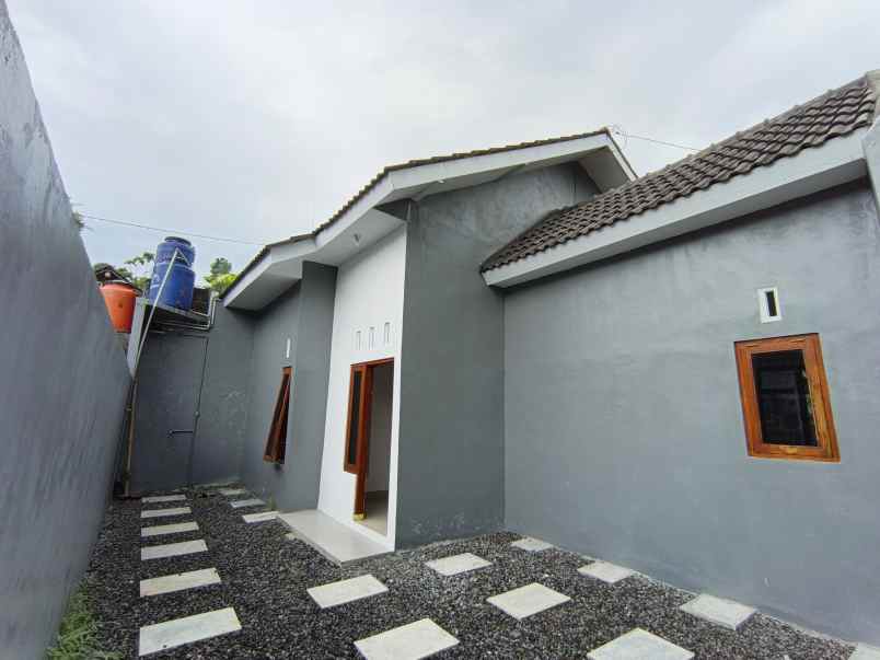 dijual rumah balecatur kec gamping