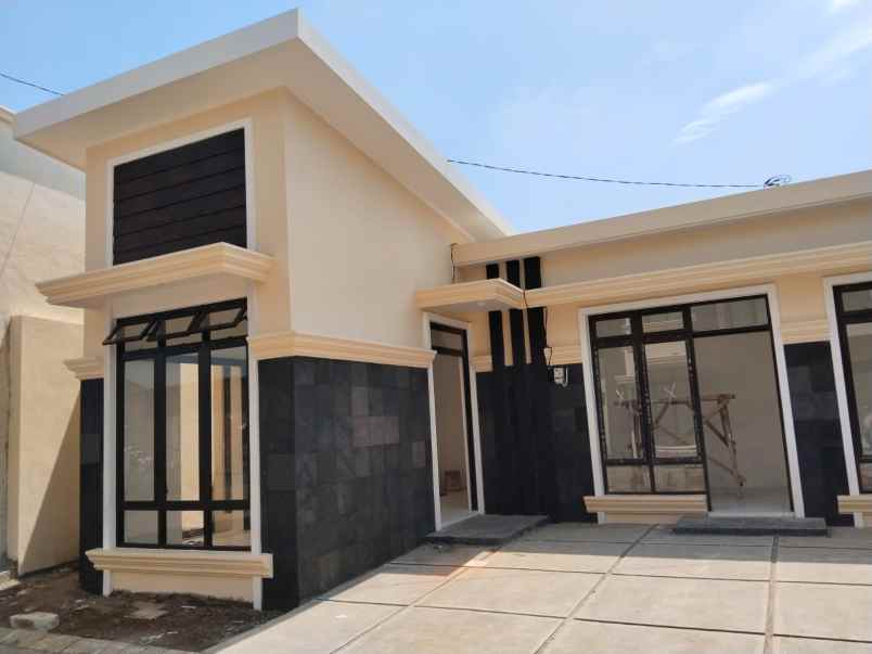 dijual rumah banjararum