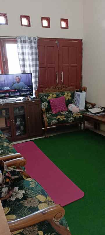 dijual rumah banyumanik