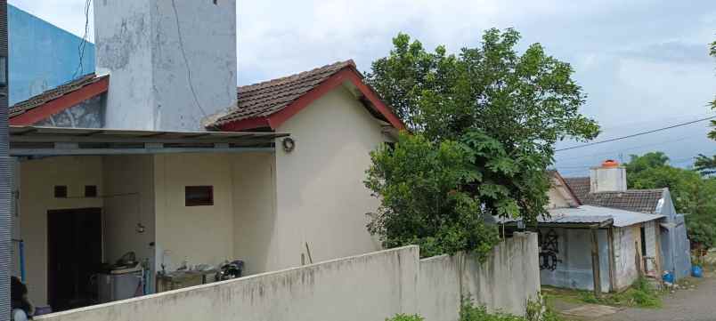 dijual rumah banyumanik