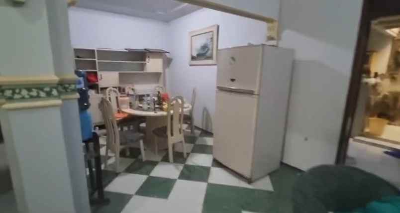 dijual rumah baratajaya