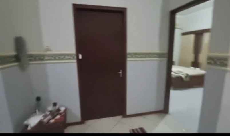 dijual rumah baratajaya