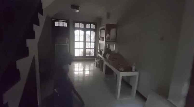 dijual rumah baratajaya
