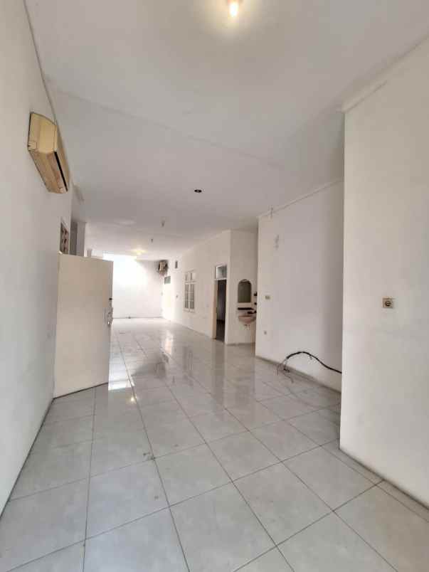 dijual rumah baruk tengah