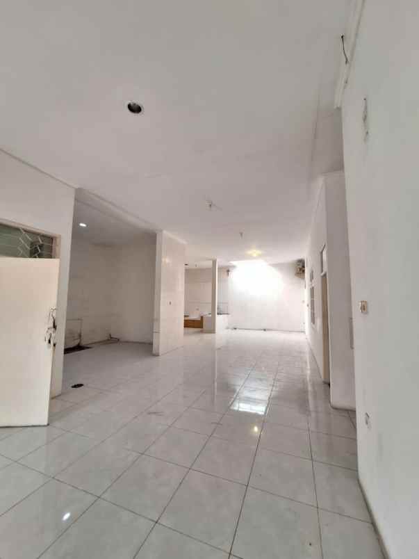 dijual rumah baruk tengah